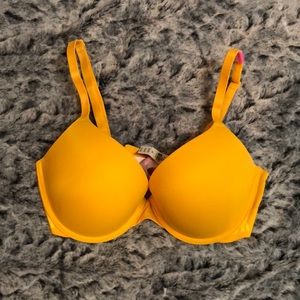 NWT Victoria Secret Pink Push-up Bra 34D